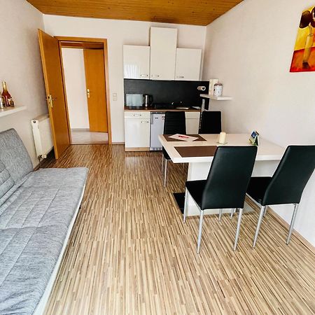 Kleine Ein Zimmer Wohnung Mit Gartenanlage Залем Экстерьер фото